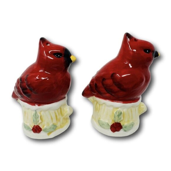 Godinger Gatherings Salt & Pepper  Christmas Set Red Cardinal Holiday Ceramic - Picture 1 of 8
